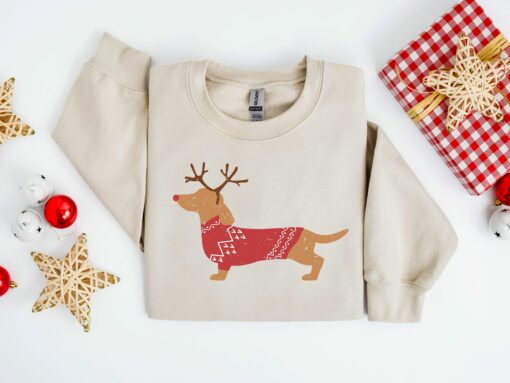 Dachshund Christmas Sweatshirt Cute Mama Gift