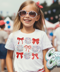 FIREWORKS AND BOWS T-SHIRT FIREWORKS AND BOWS T-SHIRT
