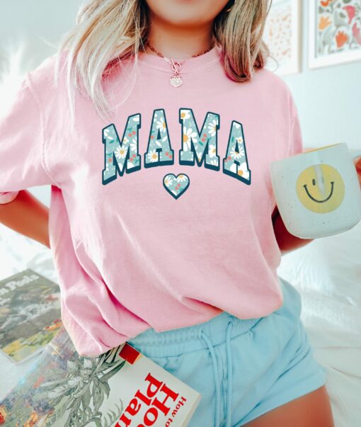 Floral Mama Shirt Retro Mother’s Day Tee Gift For Best Mom Ever Cool Mommy Outfit