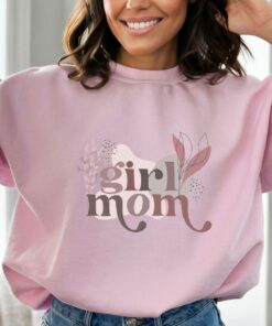 Girl Mom Minimalist Mother’s Day Gift for New Mommy Shirt Girl Mom Minimalist Mother’s Day Gift for New Mommy Shirt