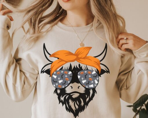 Halloween Highland Cow Cattle Lover Sweater Heifer Spooky Season Mom Gift Shirt