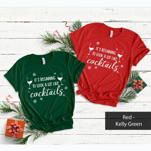 Its Beginning To Look A Lot Like Cocktails Drinking Christmas Sweatshirt Funny Unique Xmas Gift