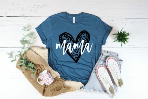 Leopard Heart Mama Gift for Mother’s Day Mommy Shirt