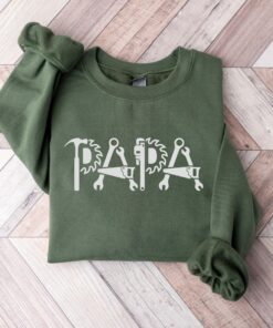 Papa Happy Father’s Day Fixer Dad Aesthetic Daddy Tee Papa Happy Father’s Day Fixer Dad Aesthetic Daddy Tee