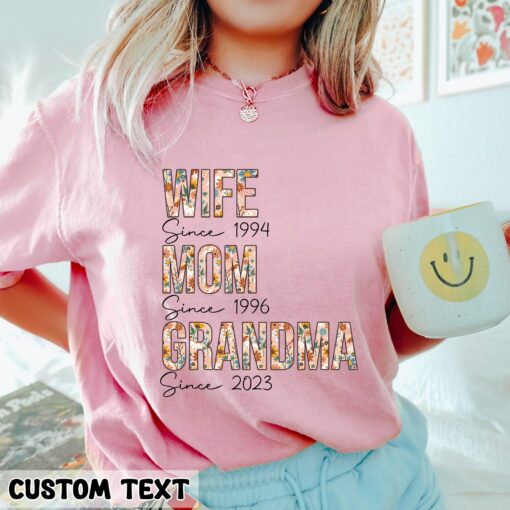 Promoted to Grandma Shirt Custom New Grandma To Be Gift Pregnancy Announcement Mother’s Day Mom to Grandma Tee