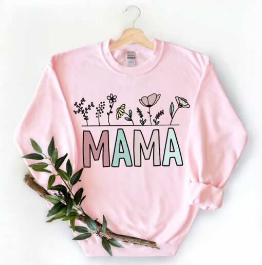 Raising Wildflowers Floral Mama Gift for Mother’s Day Best Mom Shirt