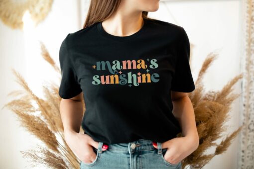 Retro Comfort Mama’s Sunshine Tee Happy Mother’s Day Shirt Gift For Mom