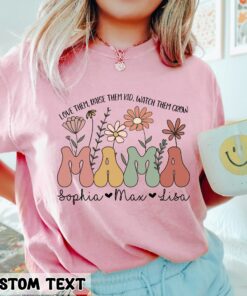 Retro Floral Personalized Mama Shirt for Mother’s Day Mom Tee with Kids Names