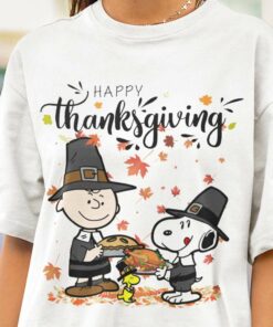 Snoopy And Charlie Brown Happy Thanksgiving Day Tee Snoopy And Charlie Brown Happy Thanksgiving Day Tee