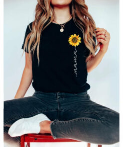 Sunflower Mama Shirt Gift For Mom Mother’s Day Tee