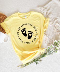 We Are Expecting 2023 To Be A Great Year Pregnancy Announcement Mommy To Be Shirt Gift for Mother’s Day