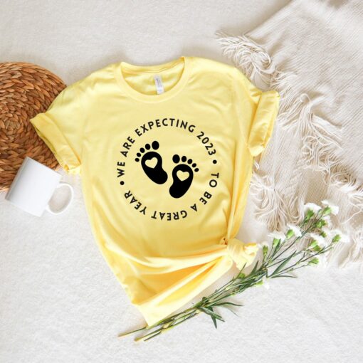 We Are Expecting 2023 To Be A Great Year Pregnancy Announcement Mommy To Be Shirt Gift for Mother’s Day