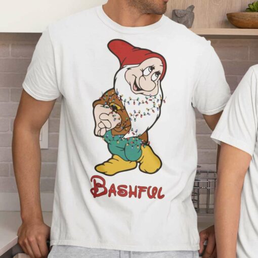 Bashful Christmas T-shirt Snow White and the Seven Dwarfs