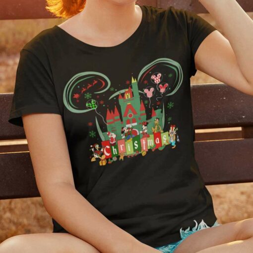 Castle Mickey And Friends Christmas T-shirt