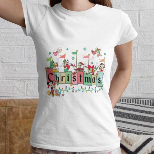 Christmas Castle Mickey Minnie Pluto Goofy Donald Daisy Duck T-shirt