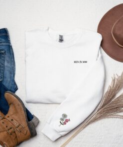 Christmas Embroidered Birth Month Flower Sweatshirt Lovely Unique Xmas Gift For Mom