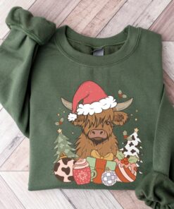 Christmas Highland Cow Sweatshirt Trendy Unique Xmas Gift