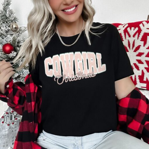 Cowgirl Christmas Retro Cute College Text Super Soft Sweatshirt Lovely Unique Xmas Gift