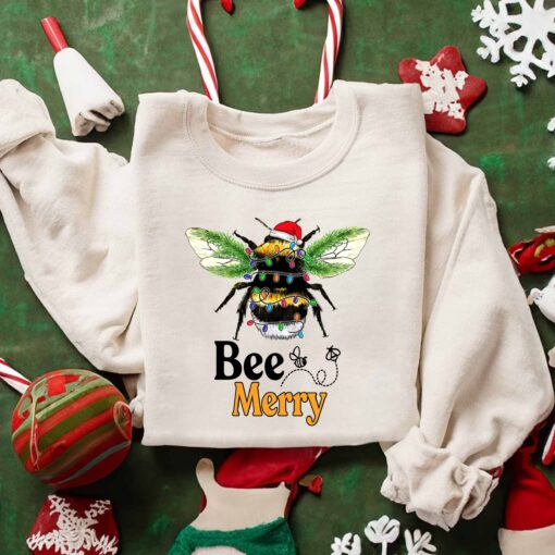 Cute Bee With Santa Hat Christmas Lights Sweatshirt Lovely Unique Xmas Gift