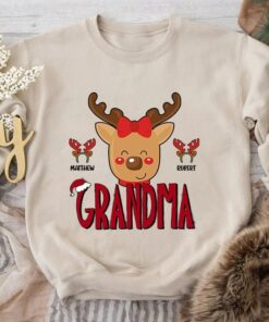 Cute Custom Name Christmas Grandma Reindeer Sweatshirt Lovely Unique Xmas Gift