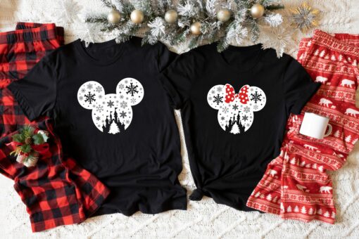 Cute Disneyland Mickey And Friends Castle Christmas Sweatshirt