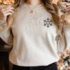 Cute Minimalist Snowflake Christmas Sweatshirt