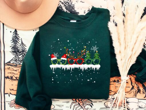 Cute Optometrist Christmas Sweatshirt Lovely Unique Xmas Gift