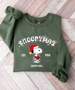 Cute Snoopymas Est 1950 Daisy Hill Christmas Cartoon Character Sweatshirt Lovely Unique Xmas Gift