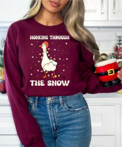 Funny Duck Honking Through The Snow Christmast Sweatshirt Lovely Unique Xmas Gift