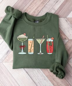 Merry Christmas Cocktails Party Drinks Sweatshirt