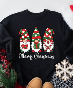 Merry Christmas Cute Buffalo Plaid Gnomes Sweatshirt Lovely Unique Xmas Gift