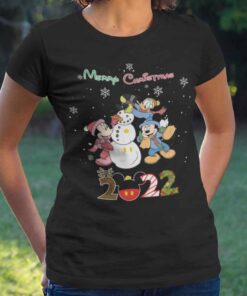 Mickey And Friends Merry Christmas 2022 T-shirt