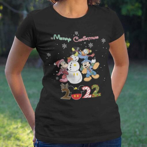 Mickey And Friends Merry Christmas 2022 T-shirt