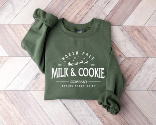 North Pole Milk and Cookie EST 1802 Baking Fresh Daily Sweatshirt Unique Christmas Gift