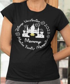 Personalize Custom Name Family Mommy Christmas T-shirt