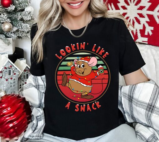 Retro Gus-Gus Christmas Lights Looking Like A Snack Sweatshirt Funny Unique Xmas Gift