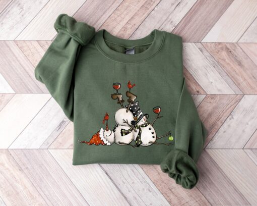 Tipsy Snowman Drinking Wine Sweatshirt Cute Unique Christmas Gift