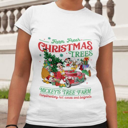 Farm Fresh Christmas Tree Farm Red Plaid Truck Mickey And Friends Christmas T-shirt