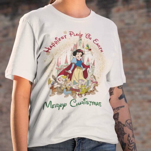 Happiest Place On Earth Merry Christmas T-shirt Snow White and the Seven Dwarfs