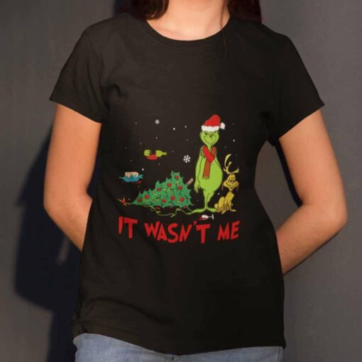 It Wasn’t Me Christmas T-shirt The Grinch