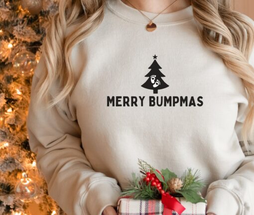 Merry Bumpmas Cute Pregnant Mama Christmas Sweatshirt