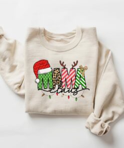 Merry ChristmasMama Claus Sweatshirt Lovely Unique Xmas Gift For Mom