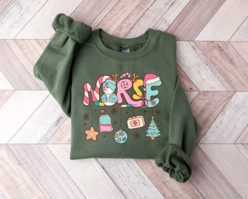 NICU Nurse Snowmen Christmas Sweatshirt Lovely Unique Xmas Gift