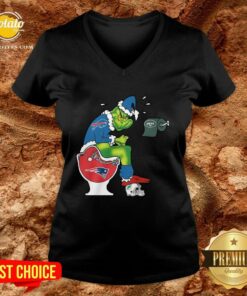 Nice The Grinch Buffalo Bills Shit On Toilet New England Patriots Christmas Shirt Nice The Grinch Buffalo Bills Shit On Toilet New England Patriots Christmas Shirt
