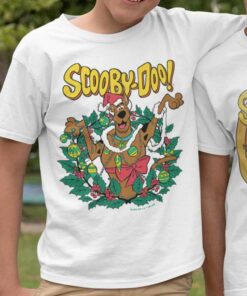Wreath Christmas T-Shirt Scooby-Doo Wreath Christmas T-Shirt Scooby-Doo