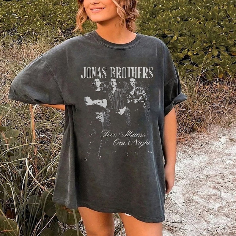 Jonas Brothers Vintage T-Shirt, Joe Nick Kevin Jonas Brothers Vintage T-Shirt, Joe Nick Kevin