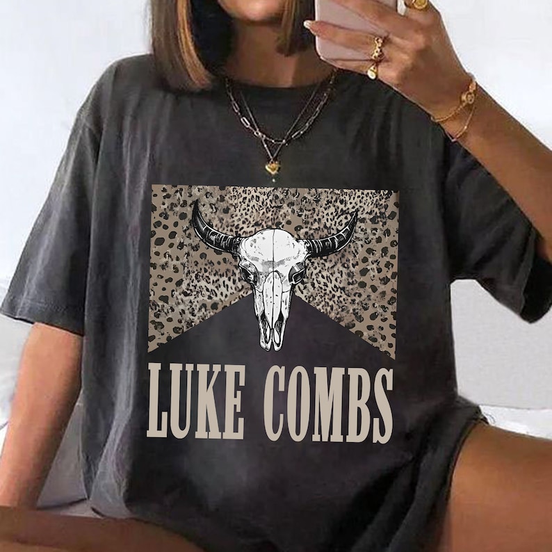 Luke Combs Bullhead T-Shirt, Luke Combs Retro 90s Shirt Luke Combs Bullhead T-Shirt, Luke Combs Retro 90s Shirt