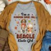 I’m A Pumpkin Spice Fall Beagle Kinda Girl Dog Wearing Scarf Drink Maple Leaves Shirt