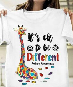 It’s Ok To Be Different Autism Awareness Giraffe Colorful Puzzles Shirt