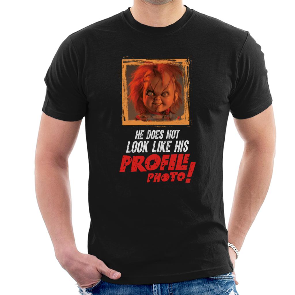 Chucky He Does Not Look Like His Profile Photo Men's T-Shirt Chucky He Does Not Look Like His Profile Photo Men's T-Shirt